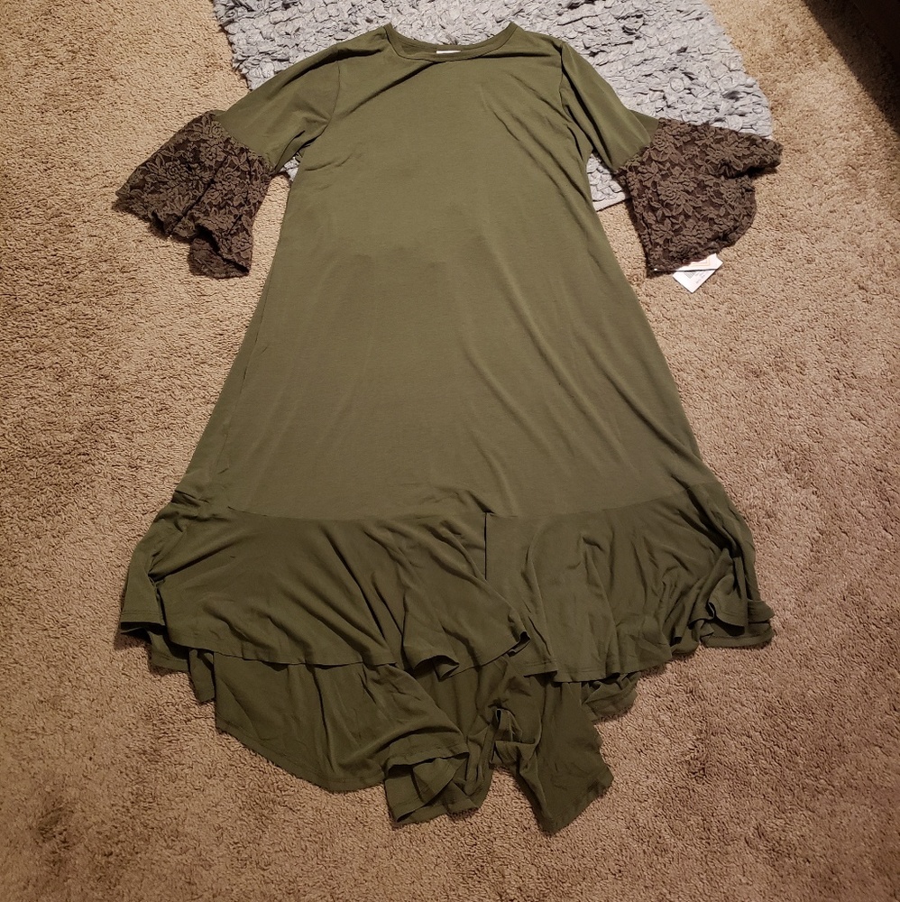 Nwt green Lularoe Maurine dress lace sleeves s lrg